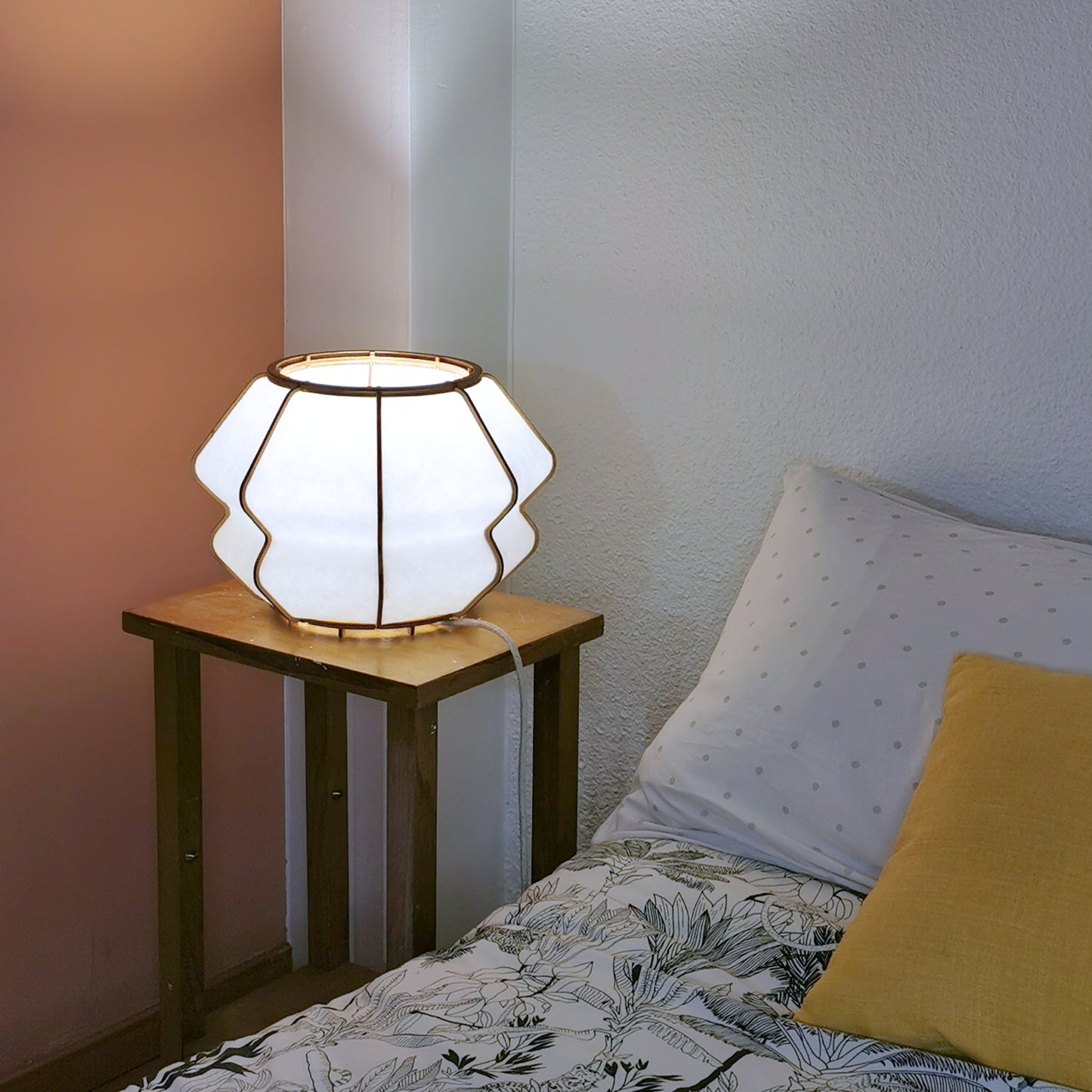 Lampe à poser en bois et papier japonais - modèle SAITO