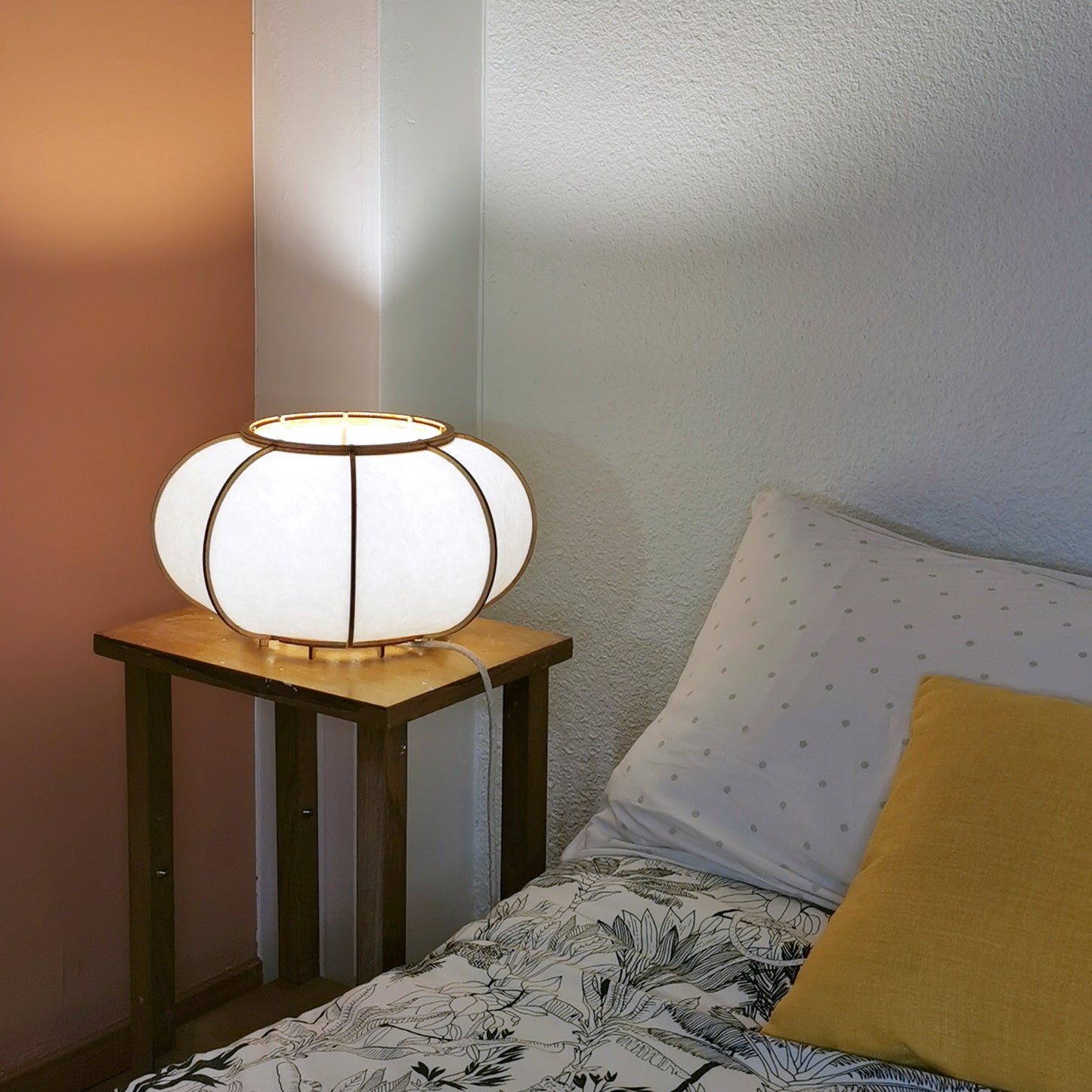 Lampe à poser en bois et papier japonais - modèle NARA