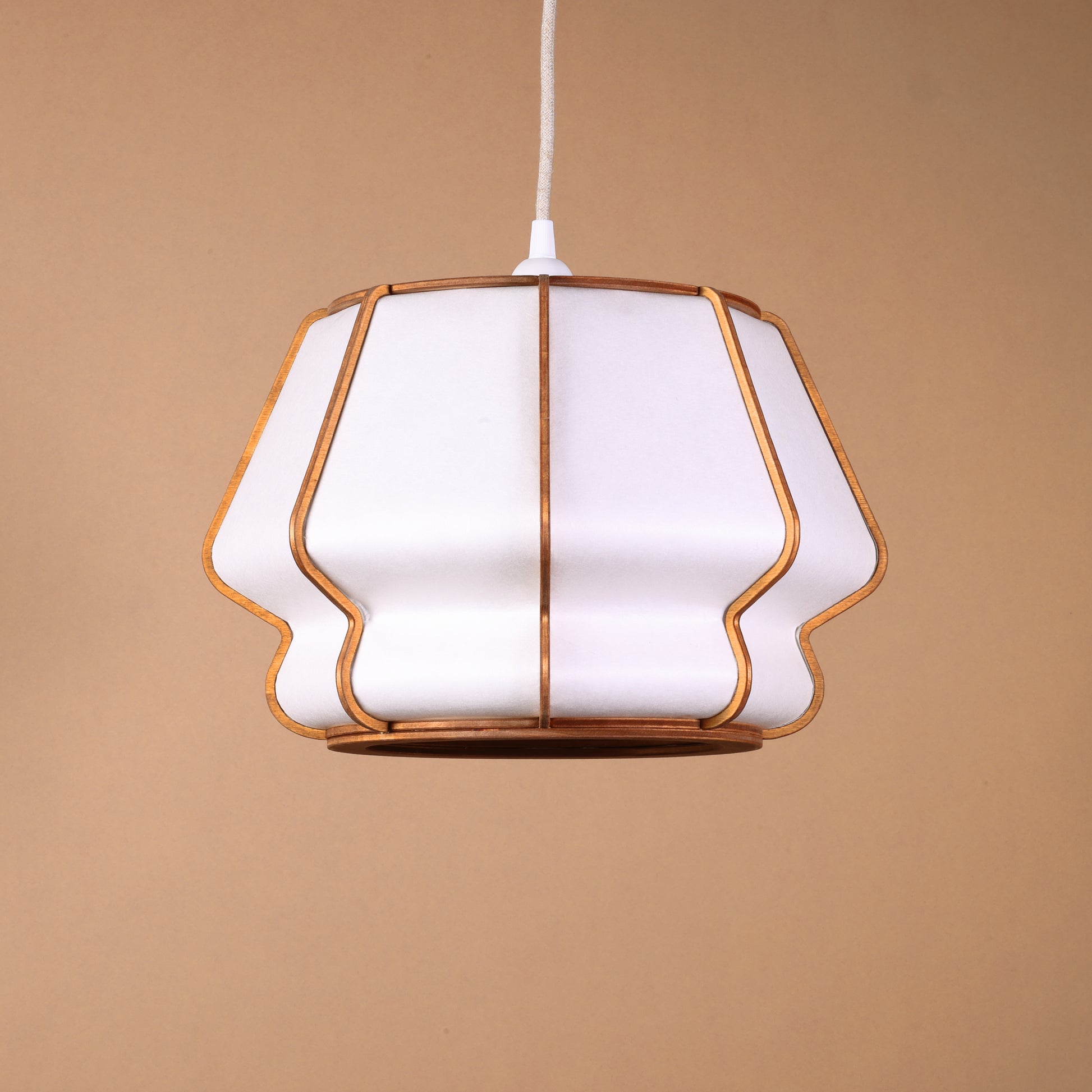 Design lamp in wood and Japanese paper, handmade, made in France. Maguelone Poulain.